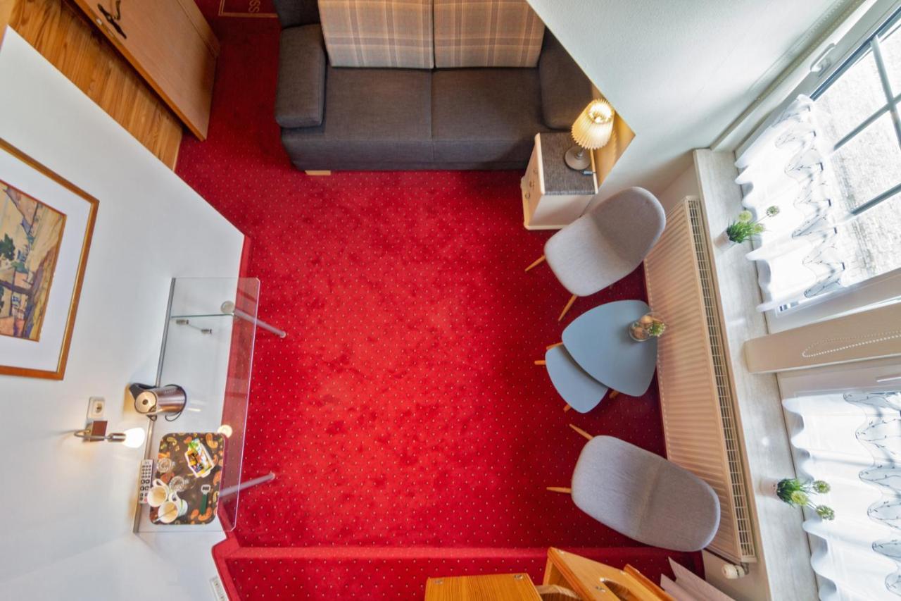 Hotel Am Elisabethufer Jever Extérieur photo